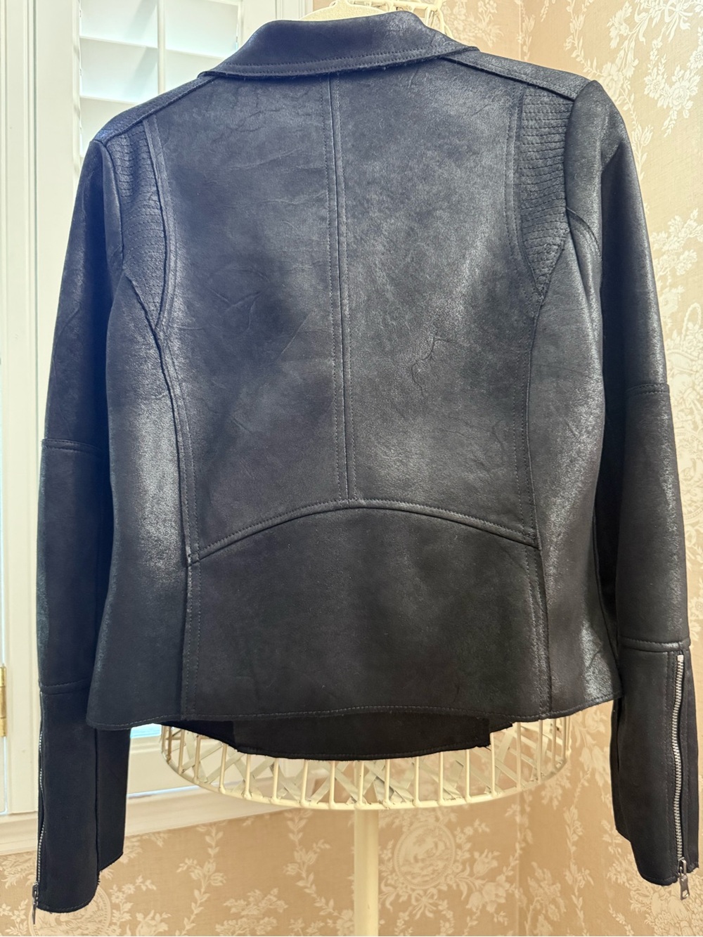 Evereve Black Martin Moto Jacket - Picture 8 of 9